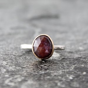 Burgundy Star Sapphire Ring, neva murtha jewelry, sunshine coast bc jewelry