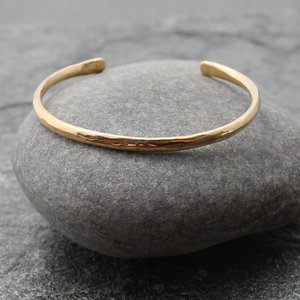 slim hammered 14k gold cuff bracelet, neva murtha jewelry, sunshine coast bc jewelry