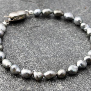Tahitian Keshi Pearl Bracelet with White Gold Filled Clasp, 7" Wrist
