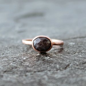 Chocolate Brown Sapphire Ring with 14k Rose Gold Hammered Band, US Size 7.5