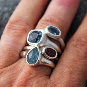 Light Blue Sapphire Ring in Sterling Silver, US Size 7.5