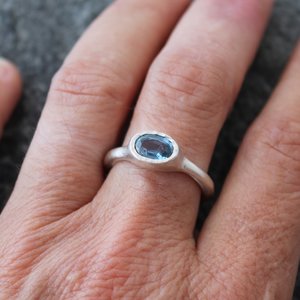 Light Blue Sapphire Ring in Sterling Silver, US Size 7.5