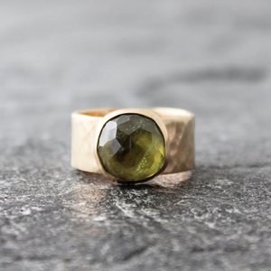 Peridot Ring with Hammered Gold Band, US size 7.25