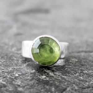 Peridot Moon Ring with Hammered Sterling Silver Band, US Size 7