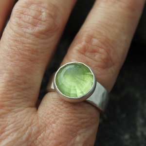 Peridot Moon Ring with Hammered Sterling Silver Band, US Size 7