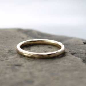 Hammered 14K Yellow Gold Wedding Band - 2mm