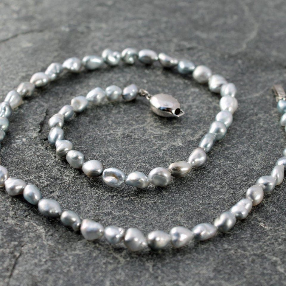 Tahitian Keshi Pearl Necklace with 14k White Gold Clasp, 16.75"