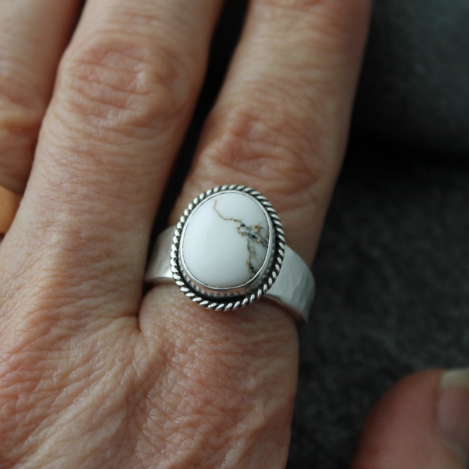 White Buffalo Stone Ring with Hammered Sterling Silver Band, US Size 7