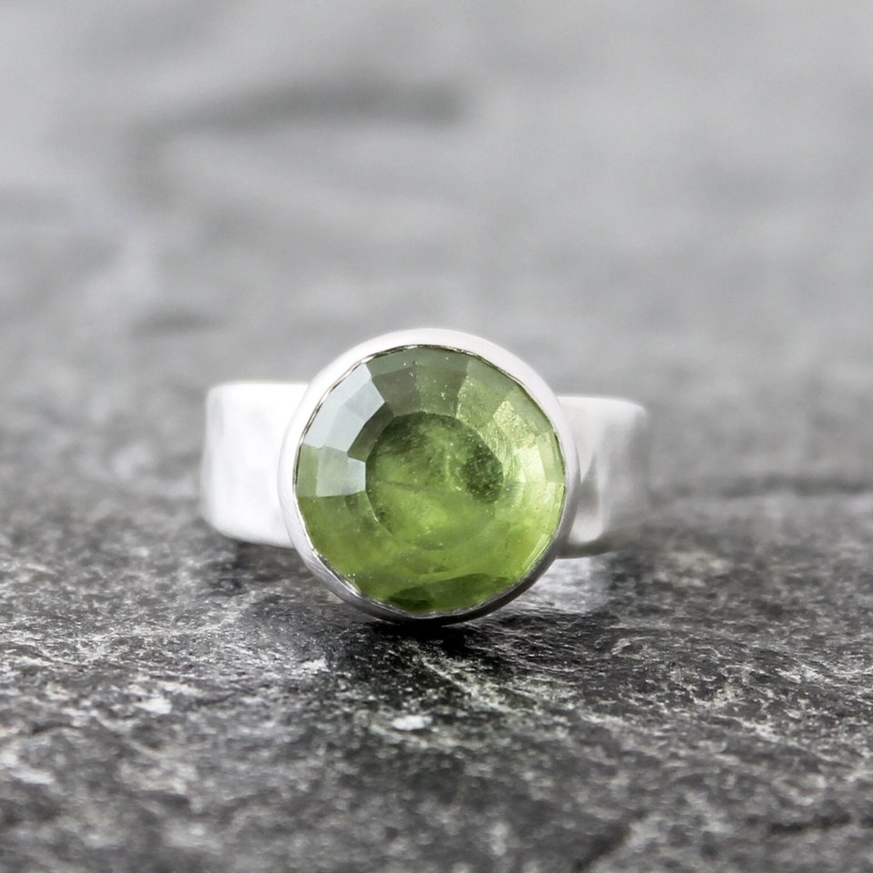 Peridot Moon Ring with Hammered Sterling Silver Band, US Size 7
