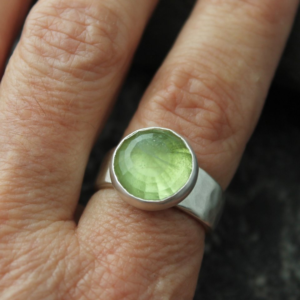 Peridot Moon Ring with Hammered Sterling Silver Band, US Size 7