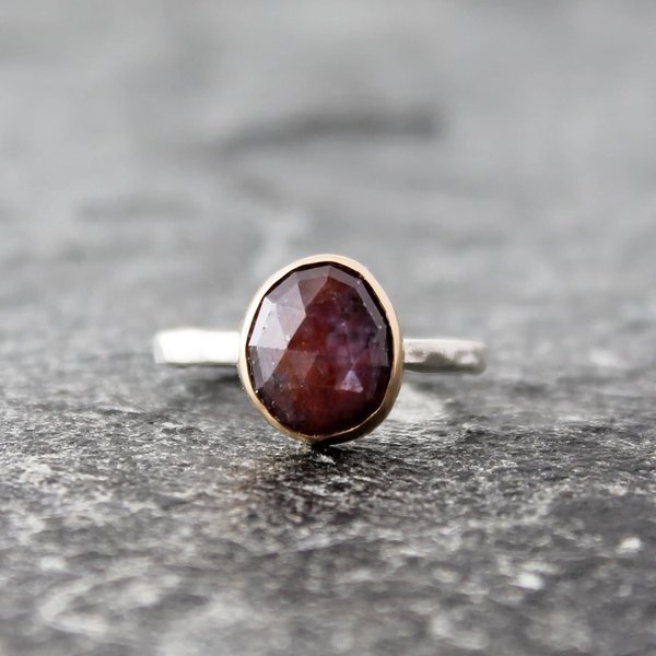 Burgundy Star Sapphire Ring, neva murtha jewelry, sunshine coast bc jewelry